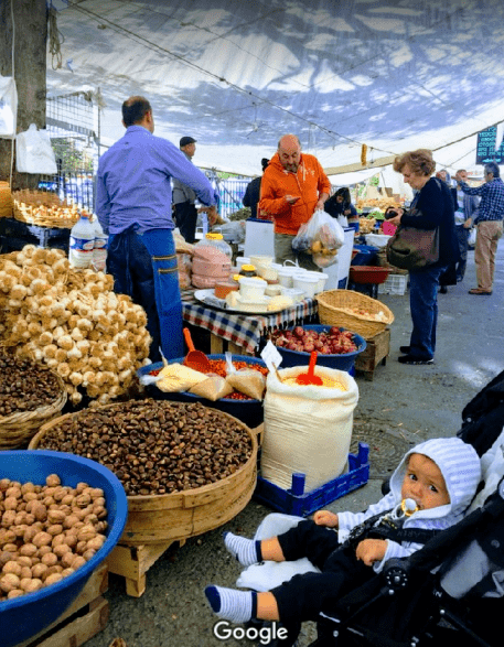 Рынок Инеболу в Стамбуле - фермерский базар