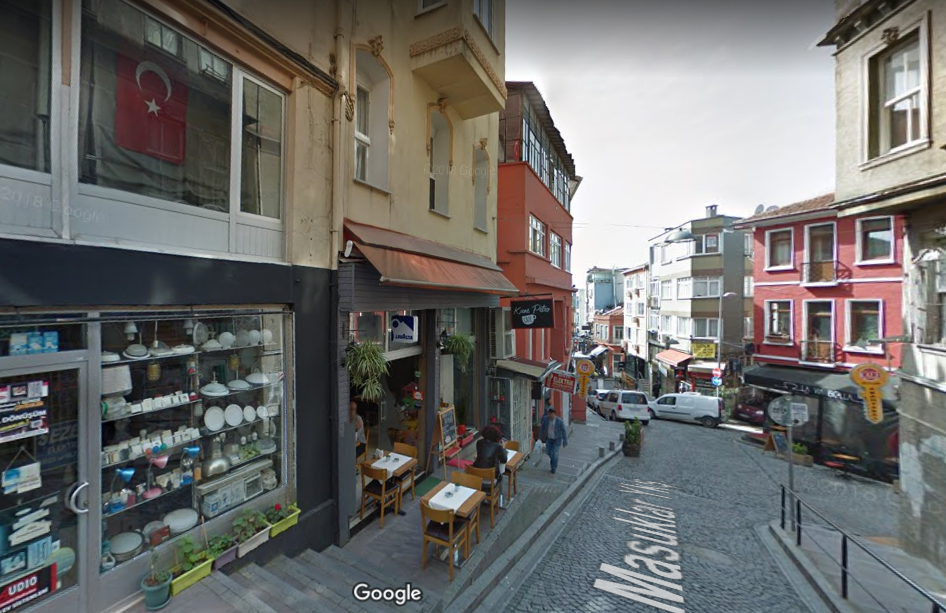 Kune Petro Cafe в Стамбуле