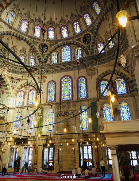 Мечеть очень красива внутри