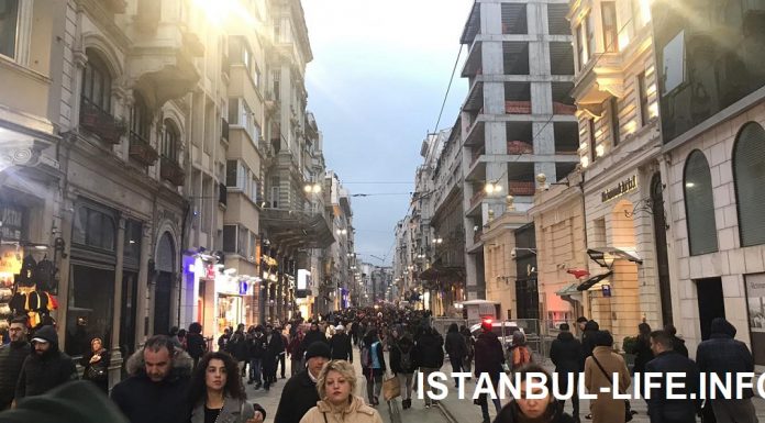 Центральная улица Стамбула: Истикляль