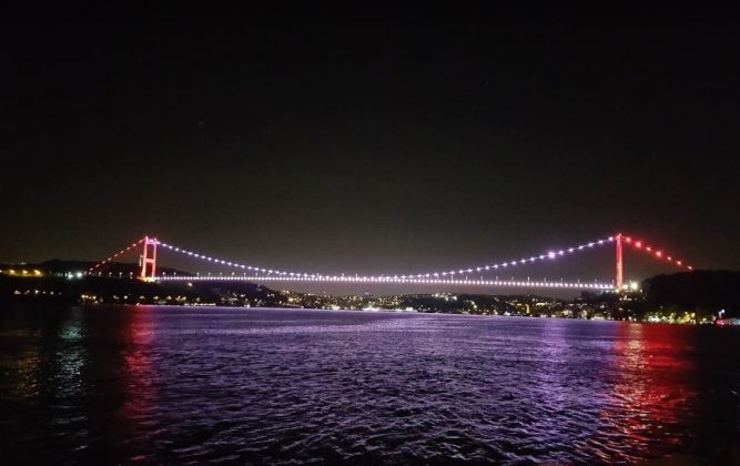Мост Фатиха в Стамбуле