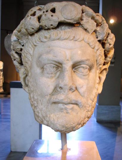 Голова императора диоклетиана