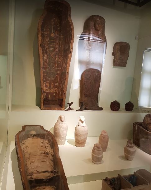Мумия в музее археологии