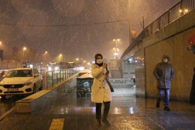 Снег в Стамбуле в январе 2021