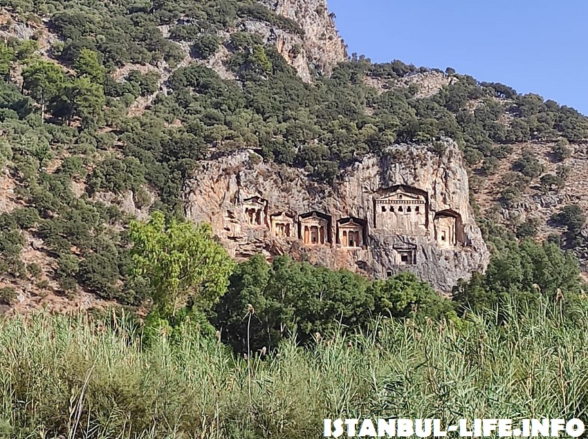 стамбул какой рядом курорт. Likijskie grobnitsy na reke Dalyan. стамбул какой рядом курорт фото. стамбул какой рядом курорт-Likijskie grobnitsy na reke Dalyan. картинка стамбул какой рядом курорт. картинка Likijskie grobnitsy na reke Dalyan