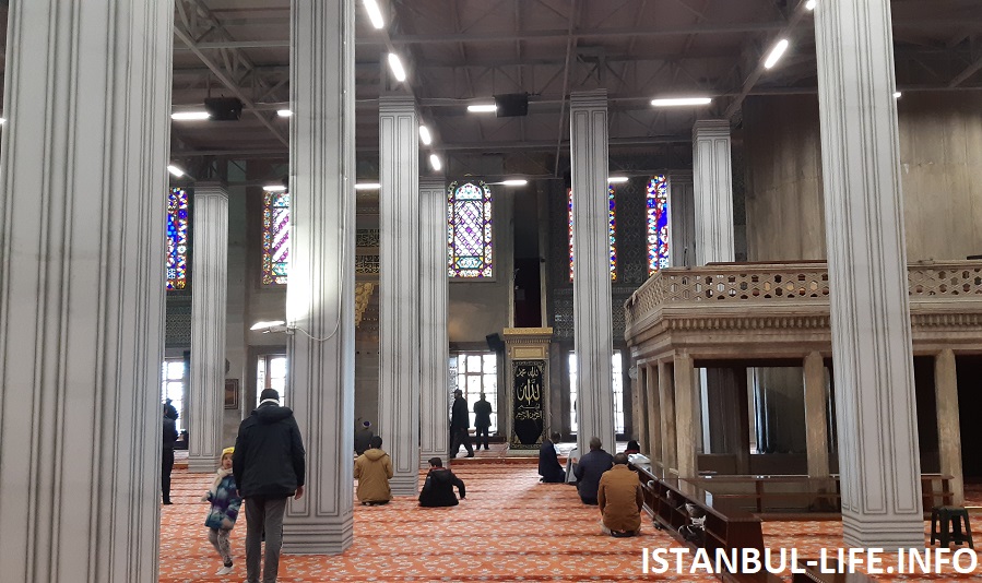 Мечеть Султанахмет внутри